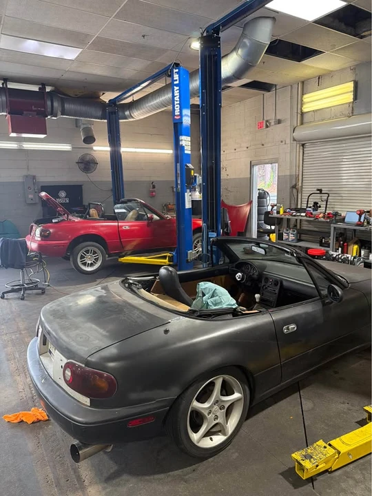 1991 Mazda NA MX-5 Miata - Image 2 of 8