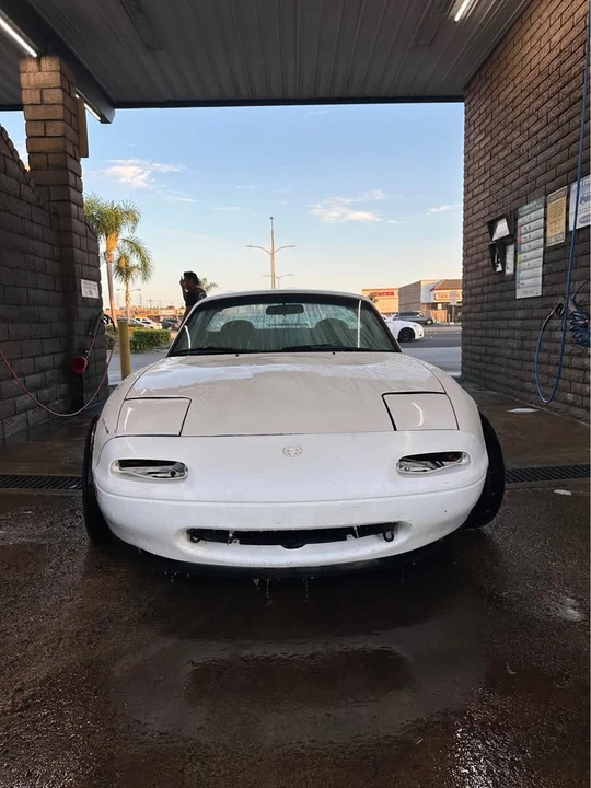 1991 Mazda NA MX-5 Miata - Image 2 of 10