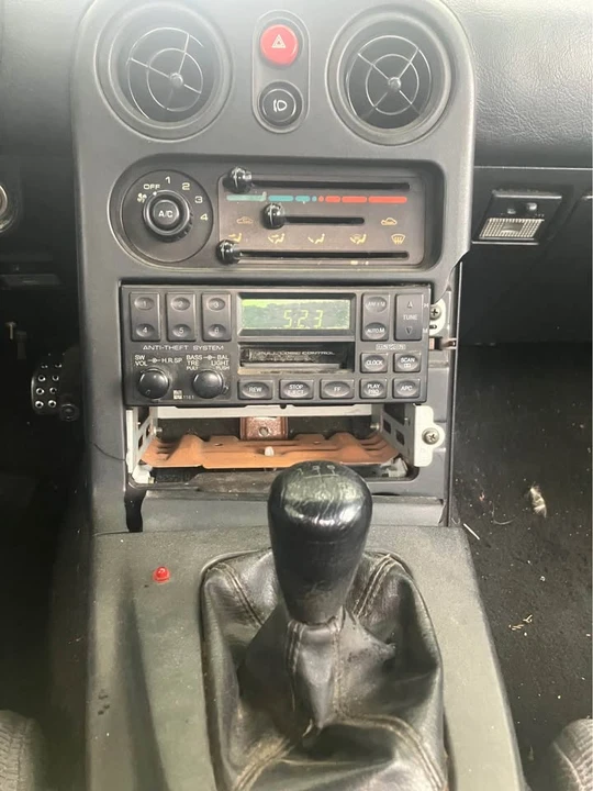 1991 Mazda NA MX-5 Miata - Image 9 of 9