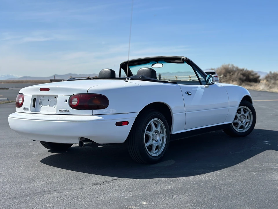 1991 Mazda NA MX-5 Miata - Image 18 of 31