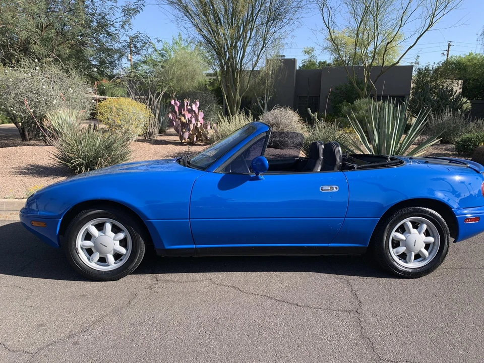 1991 Mazda NA MX-5 Miata - Image 2 of 31