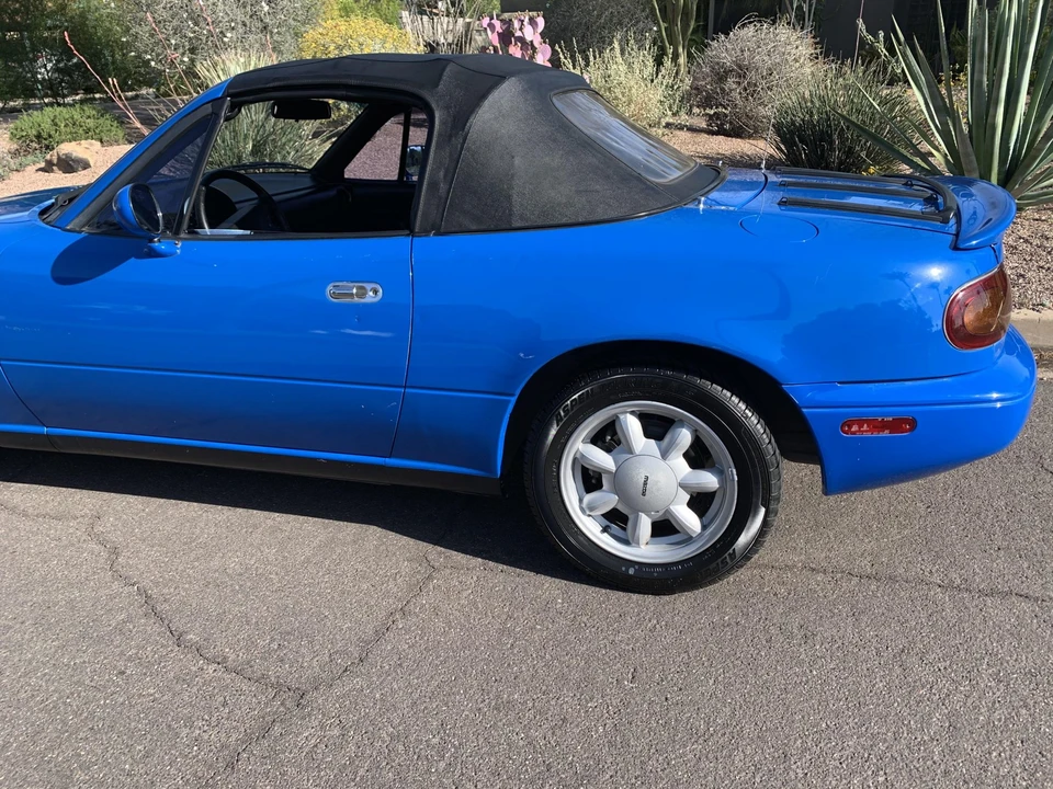 1991 Mazda NA MX-5 Miata - Image 28 of 31