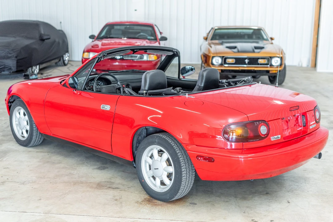1991 Mazda NA MX-5 Miata - Image 2 of 31