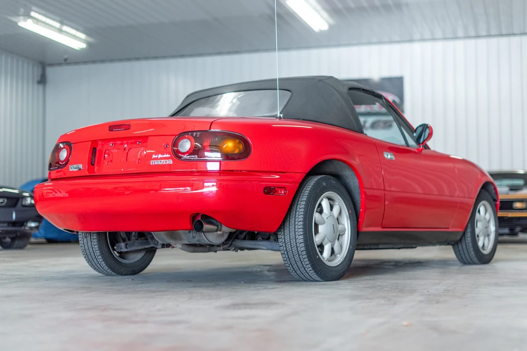 1991 Mazda NA MX-5 Miata - Image 11 of 31