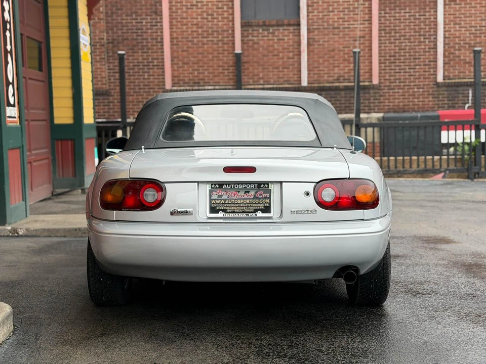 1991 Mazda NA MX-5 Miata - Image 8 of 31