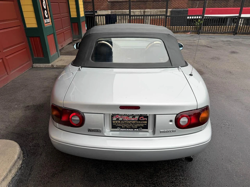 1991 Mazda NA MX-5 Miata - Image 9 of 31