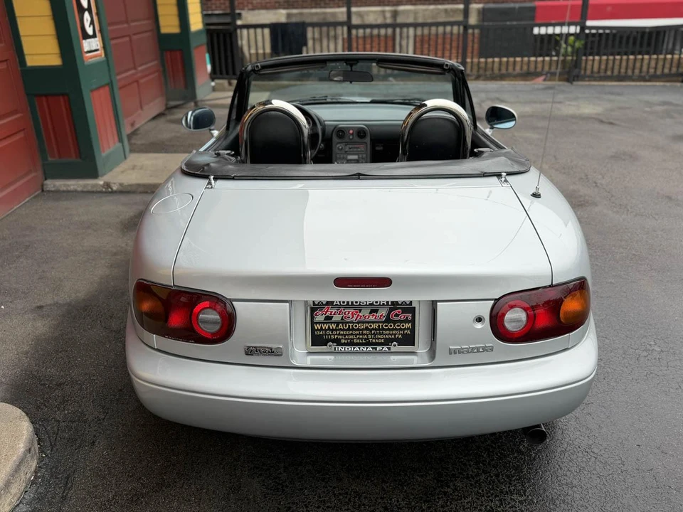 1991 Mazda NA MX-5 Miata - Image 15 of 31