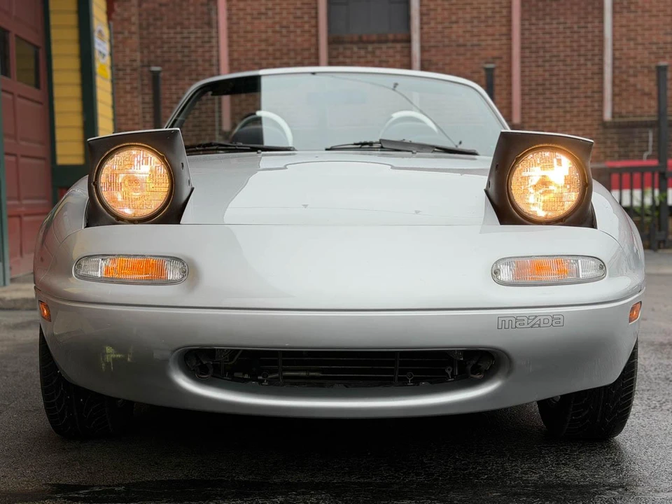 1991 Mazda NA MX-5 Miata - Image 21 of 31