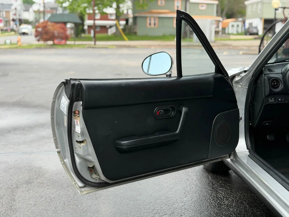 1991 Mazda NA MX-5 Miata - Image 22 of 31