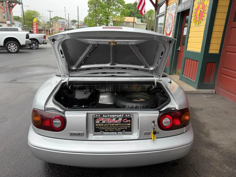 1991 Mazda NA MX-5 Miata - Image 28 of 31
