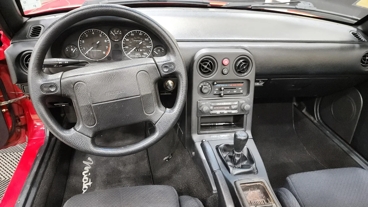 1991 Mazda NA MX-5 Miata - Image 8 of 9