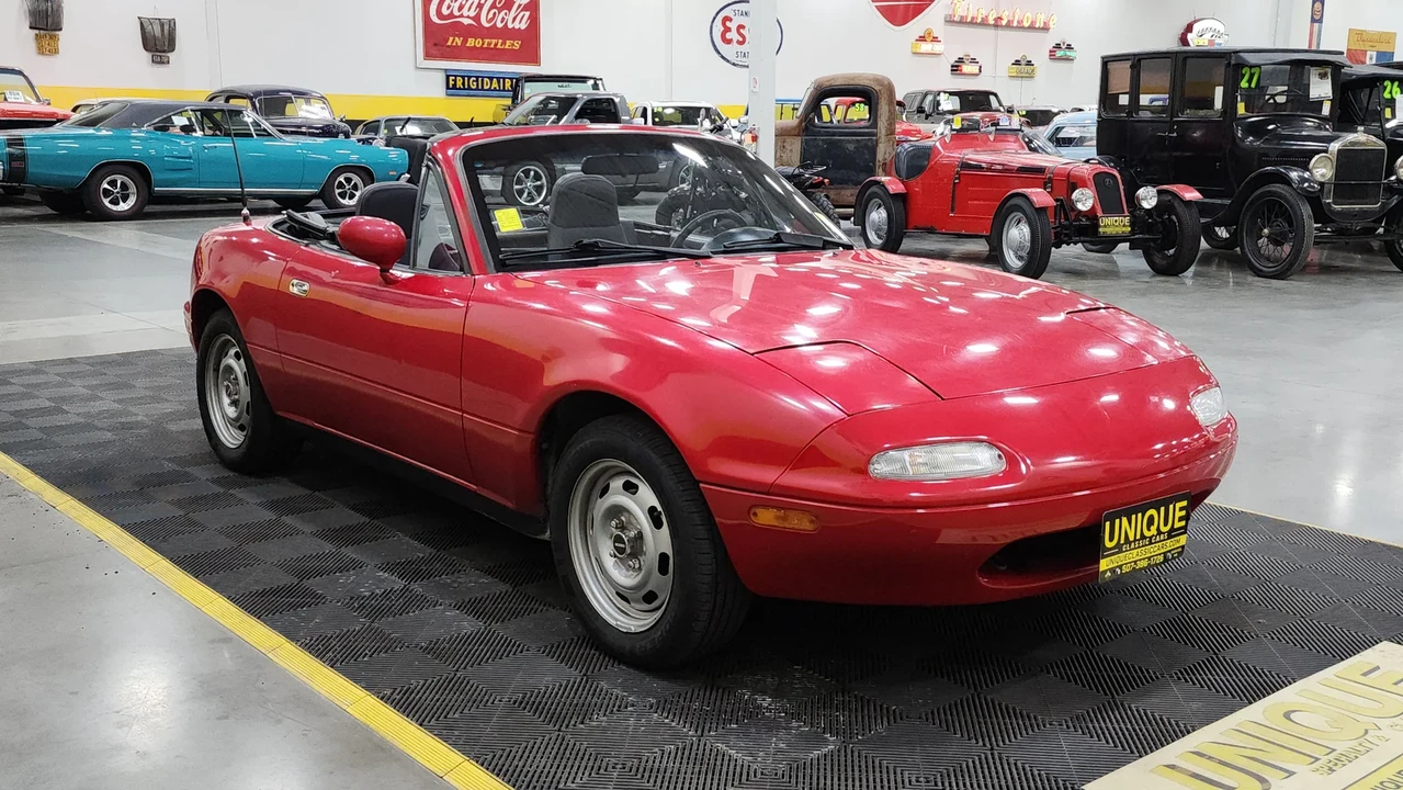 1991 Mazda NA MX-5 Miata - Image 2 of 9