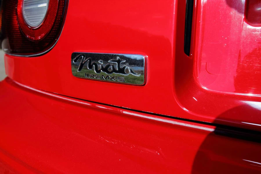 1991 Mazda NA MX-5 Miata - Image 9 of 10