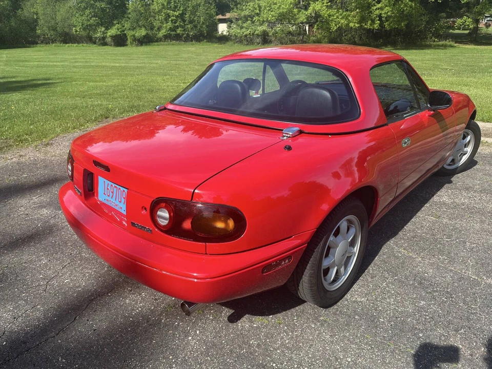 1991 Mazda NA MX-5 Miata - Image 11 of 31