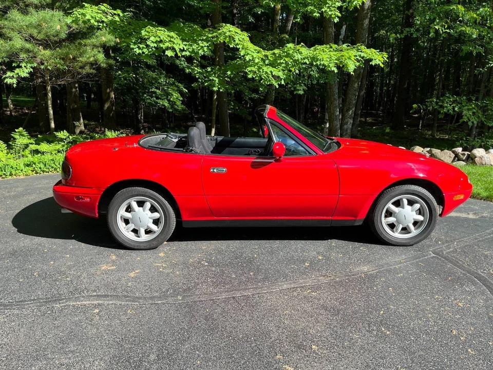 1991 Mazda NA MX-5 Miata - Image 13 of 31