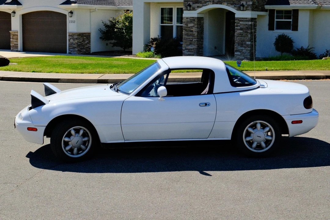 1991 Mazda NA MX-5 Miata - Image 12 of 31