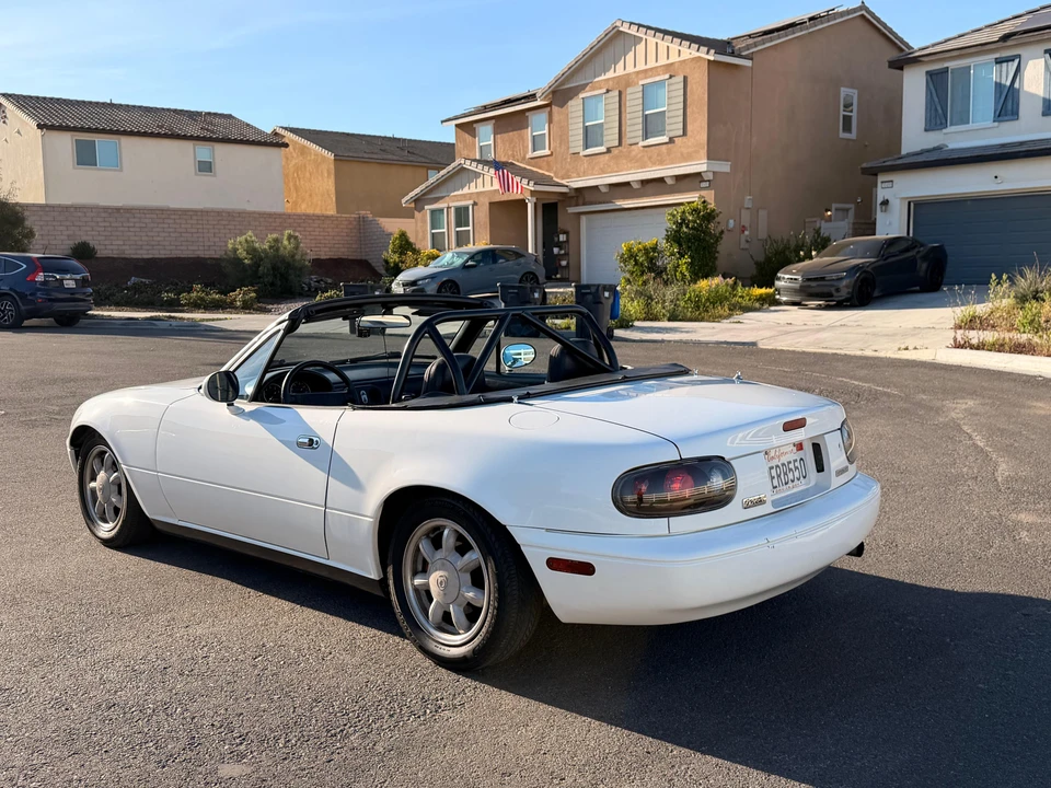 1991 Mazda NA MX-5 Miata - Image 7 of 31