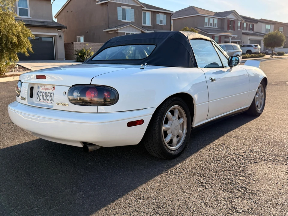 1991 Mazda NA MX-5 Miata - Image 15 of 31