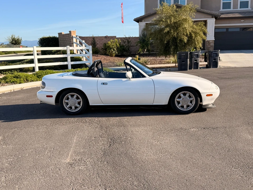 1991 Mazda NA MX-5 Miata - Image 9 of 31