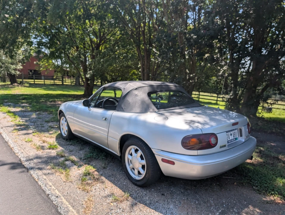 1991 Mazda NA MX-5 Miata - Image 5 of 31