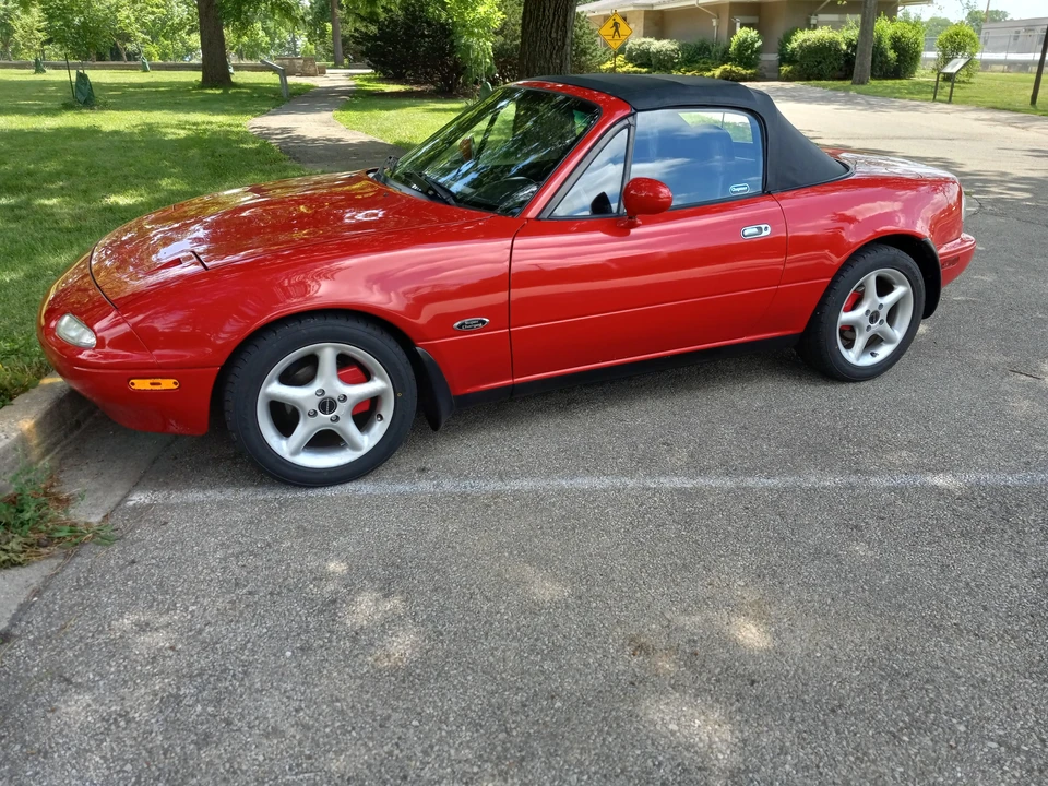 1991 Mazda NA MX-5 Miata - Image 8 of 31