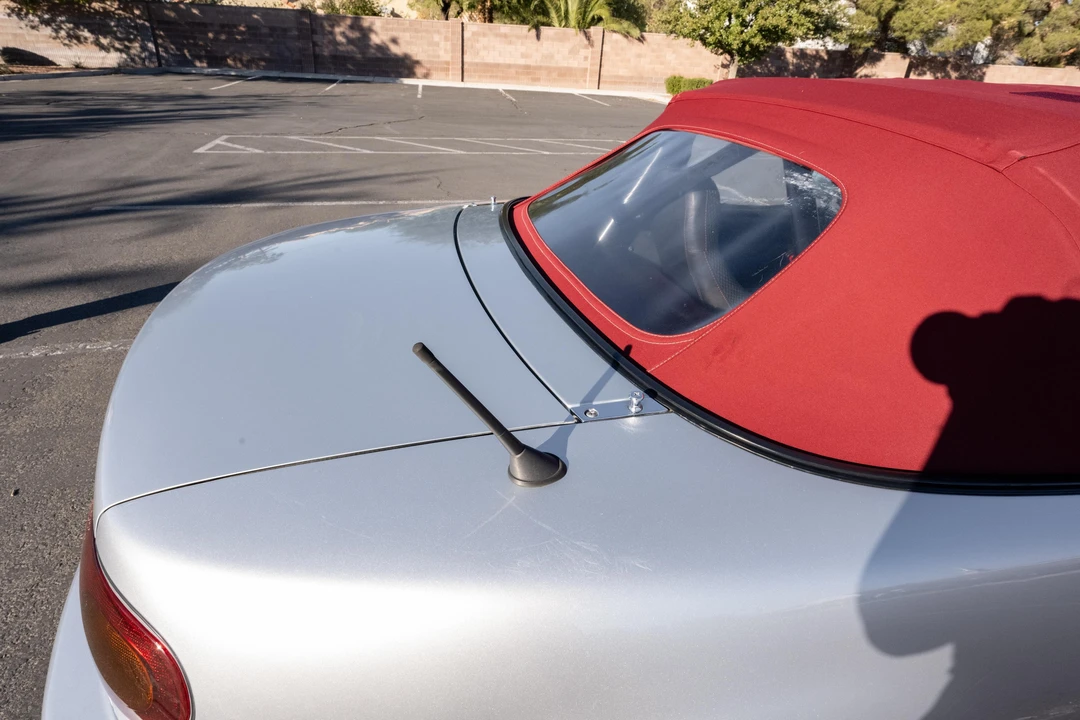 1991 Mazda NA MX-5 Miata - Image 28 of 31