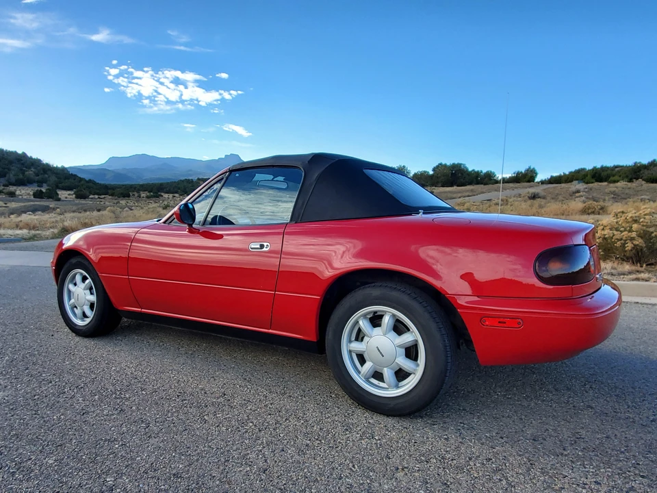 1991 Mazda NA MX-5 Miata - Image 23 of 31