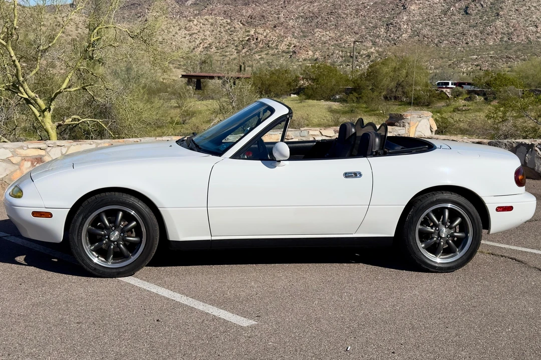 1991 Mazda NA MX-5 Miata - Image 3 of 31