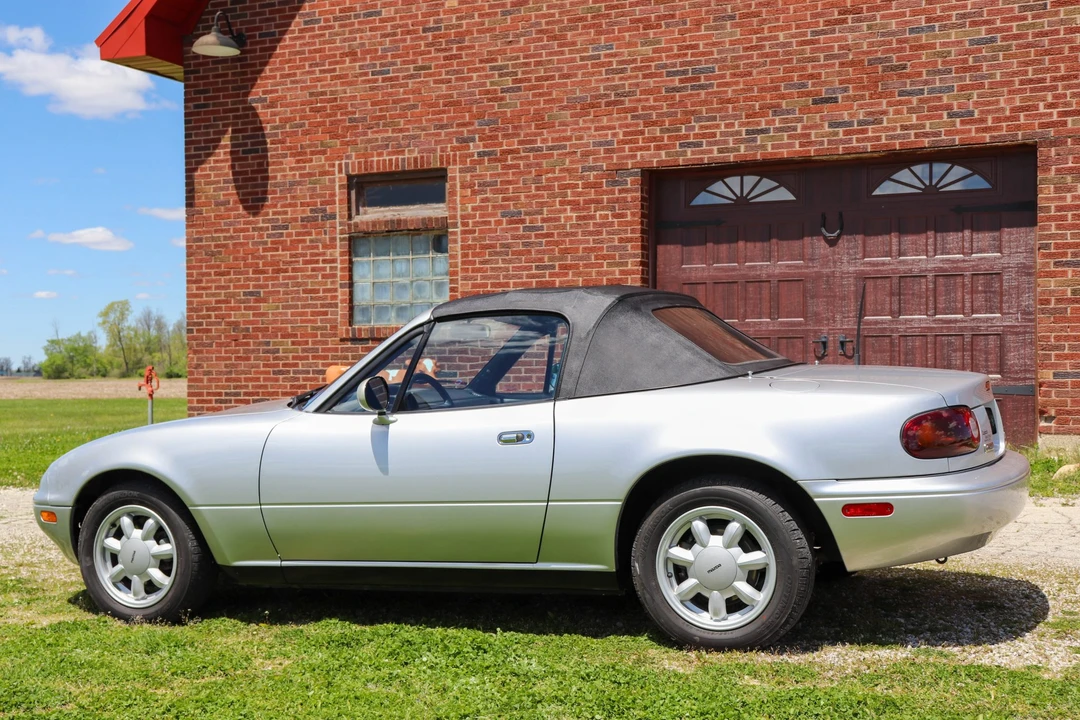1991 Mazda NA MX-5 Miata - Image 17 of 31
