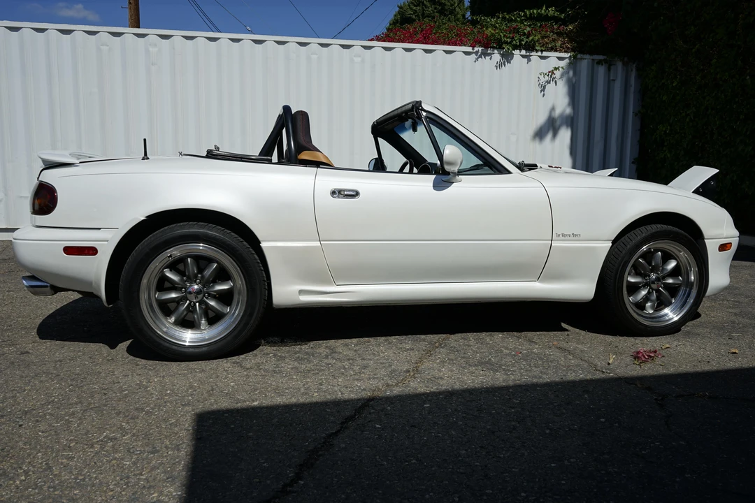 1991 Mazda NA MX-5 Miata - Image 8 of 31
