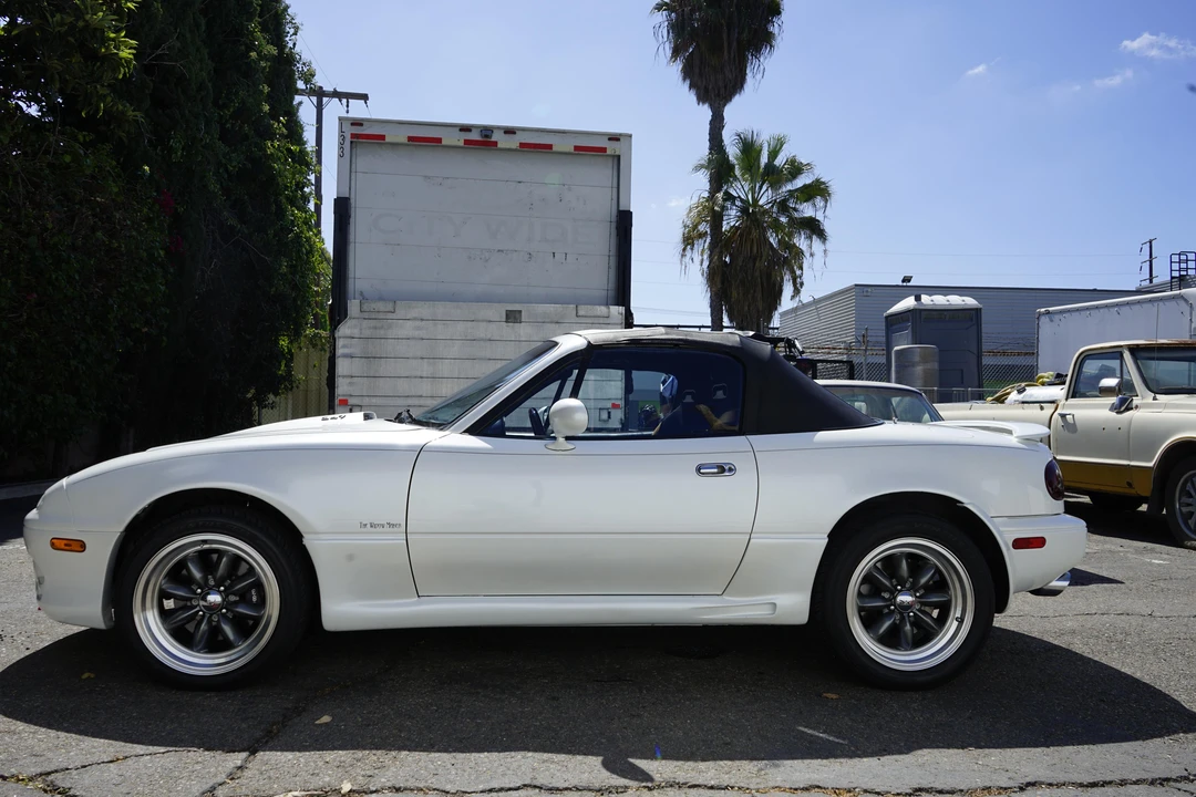 1991 Mazda NA MX-5 Miata - Image 15 of 31