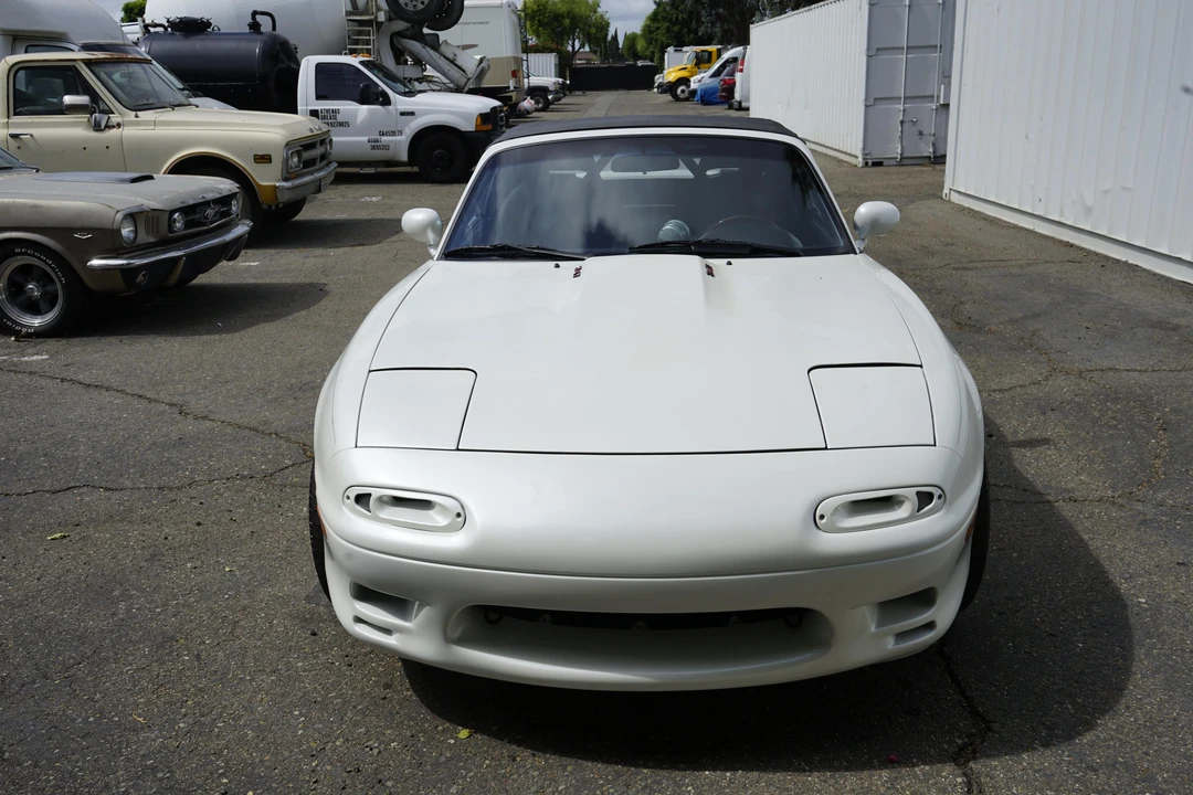 1991 Mazda NA MX-5 Miata - Image 9 of 31