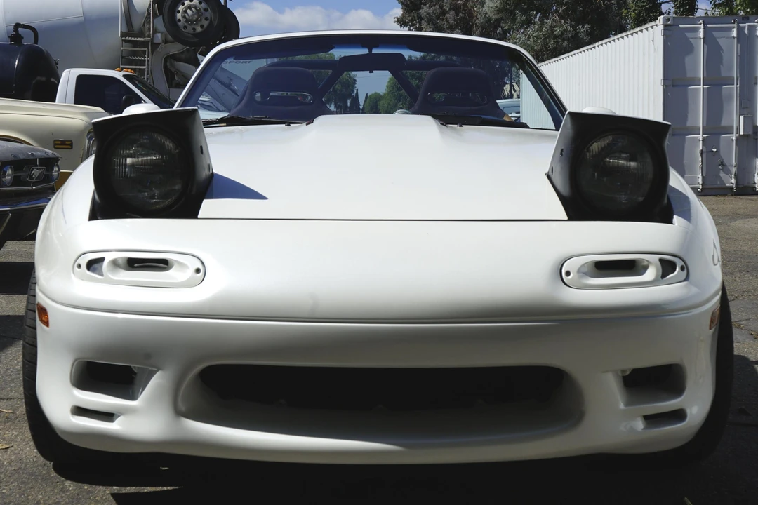 1991 Mazda NA MX-5 Miata - Image 2 of 31