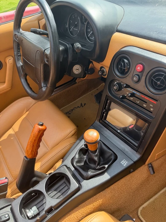 1991 Mazda NA MX-5 Miata - Image 25 of 27