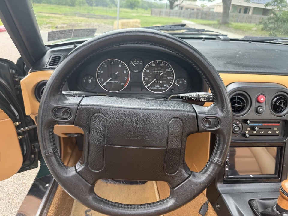1991 Mazda NA MX-5 Miata - Image 21 of 27