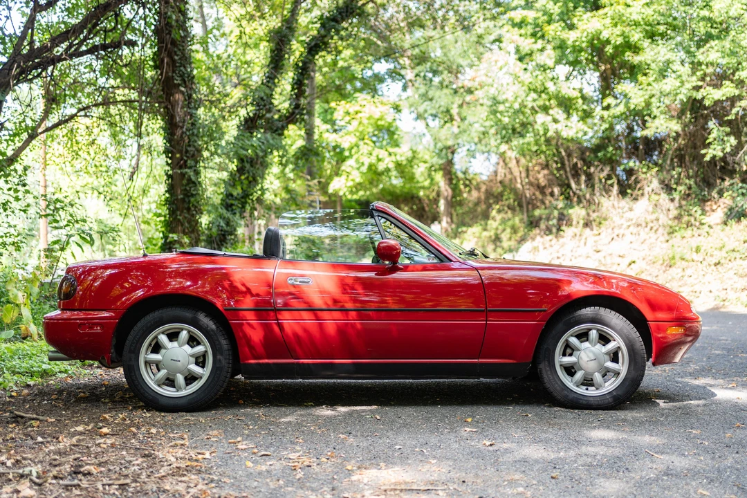 1991 Mazda NA MX-5 Miata - Image 11 of 31