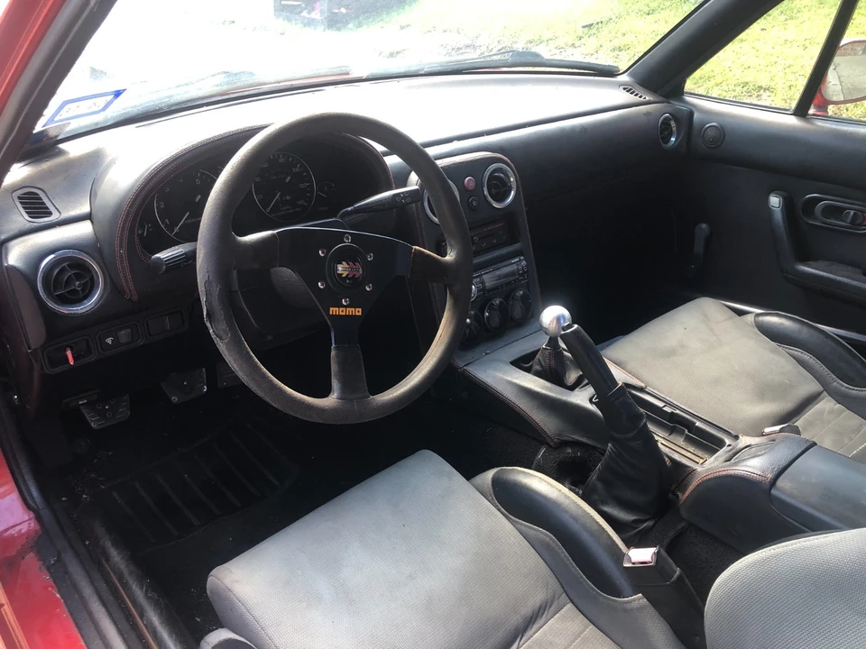1991 Mazda NA MX-5 Miata - Image 17 of 21
