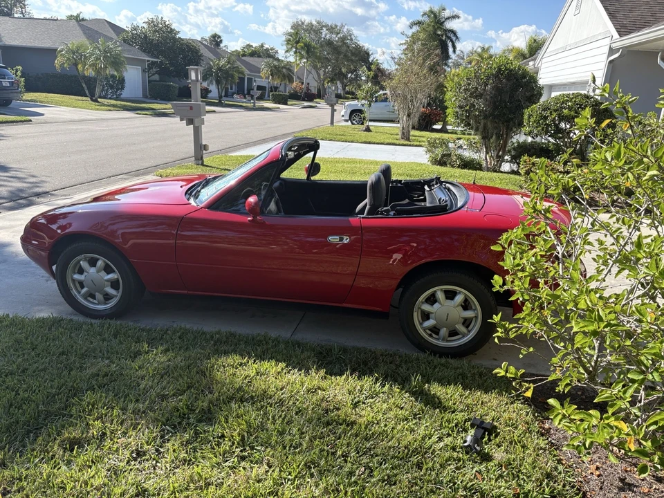 1991 Mazda NA MX-5 Miata - Image 10 of 21