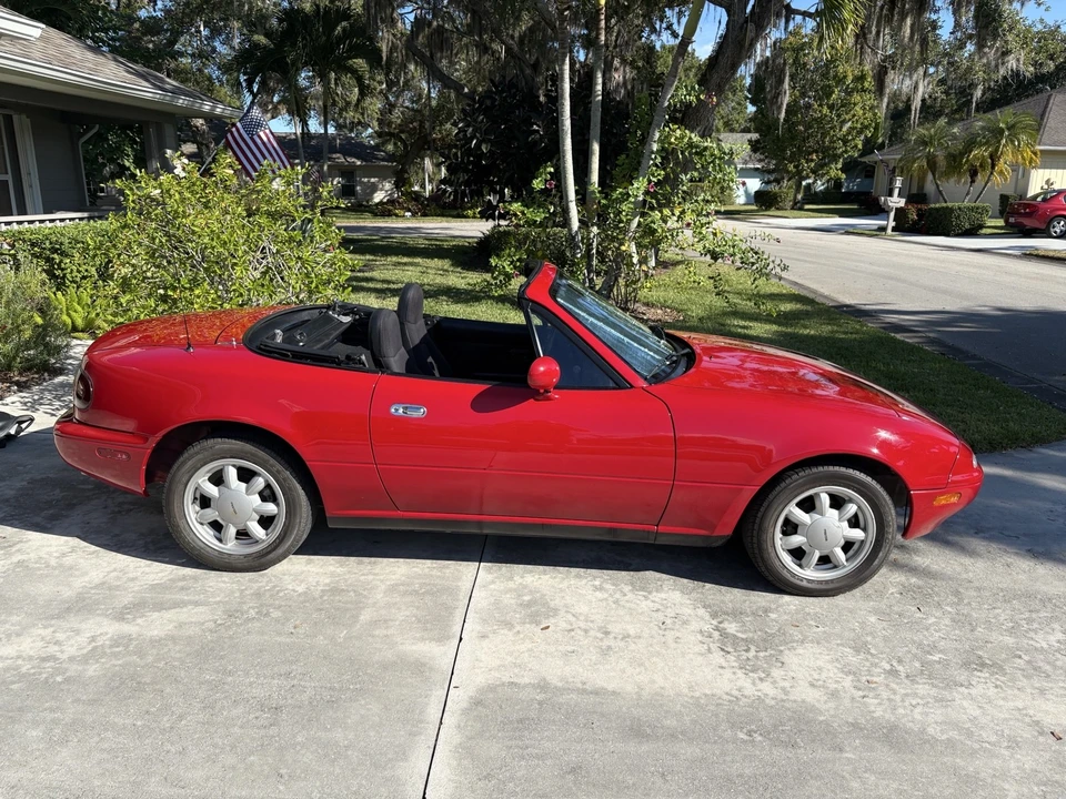 1991 Mazda NA MX-5 Miata - Image 9 of 21