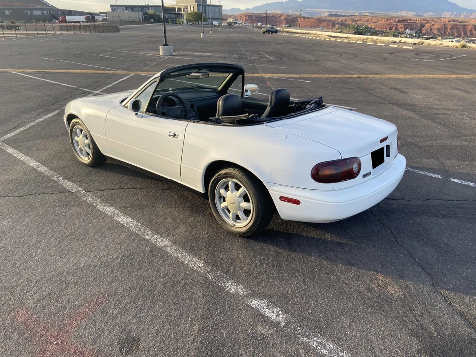1991 Mazda NA MX-5 Miata - Image 15 of 31