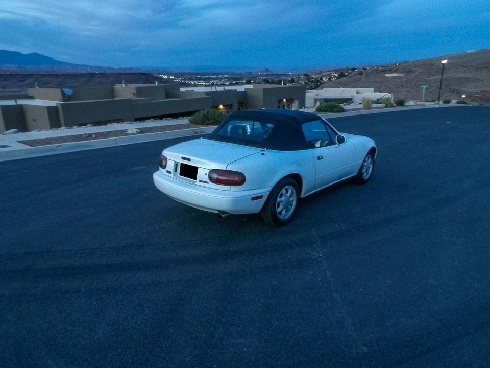 1991 Mazda NA MX-5 Miata - Image 22 of 31
