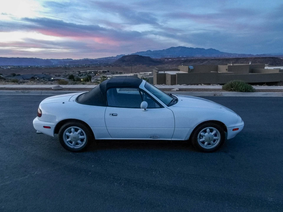 1991 Mazda NA MX-5 Miata - Image 21 of 31