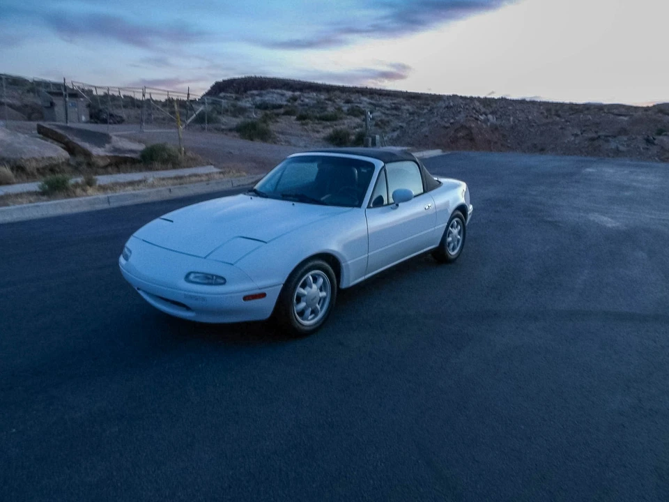 1991 Mazda NA MX-5 Miata - Image 18 of 31
