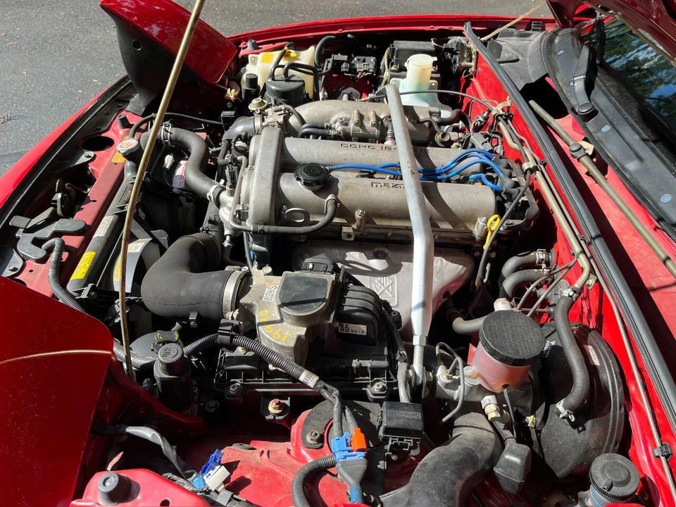 1991 Mazda NA MX-5 Miata - Image 18 of 31
