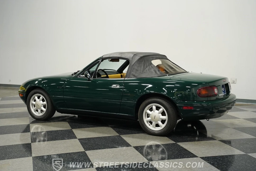1991 Mazda NA MX-5 Miata - Image 9 of 12