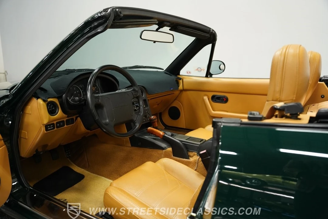 1991 Mazda NA MX-5 Miata - Image 5 of 12