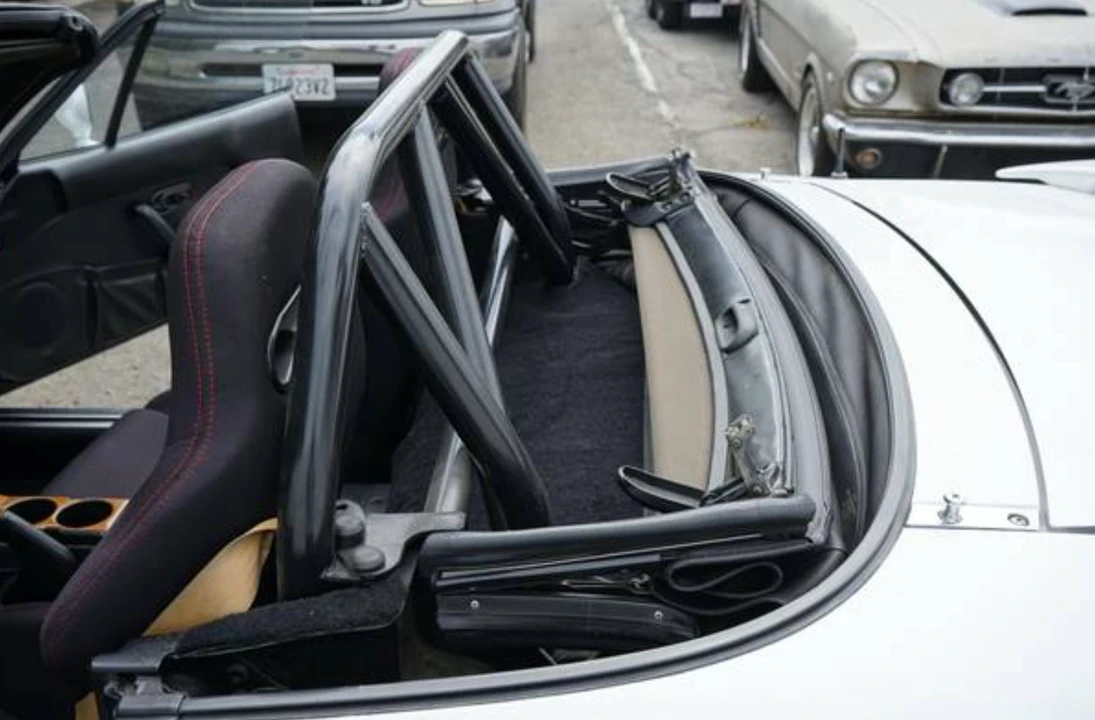 1991 Mazda NA MX-5 Miata - Image 13 of 21