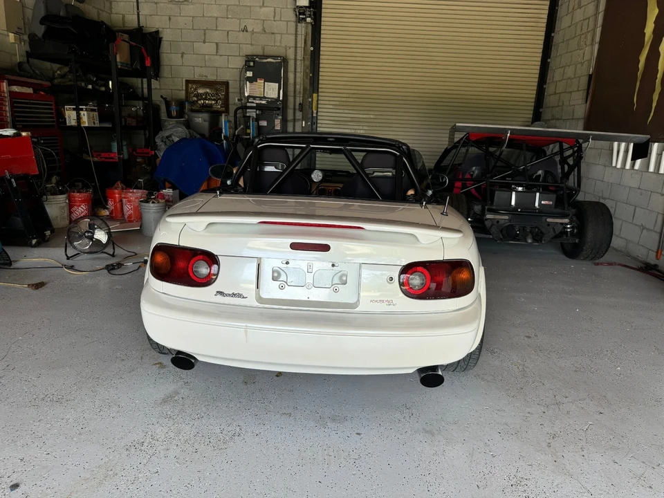 1991 Mazda NA MX-5 Miata - Image 17 of 21