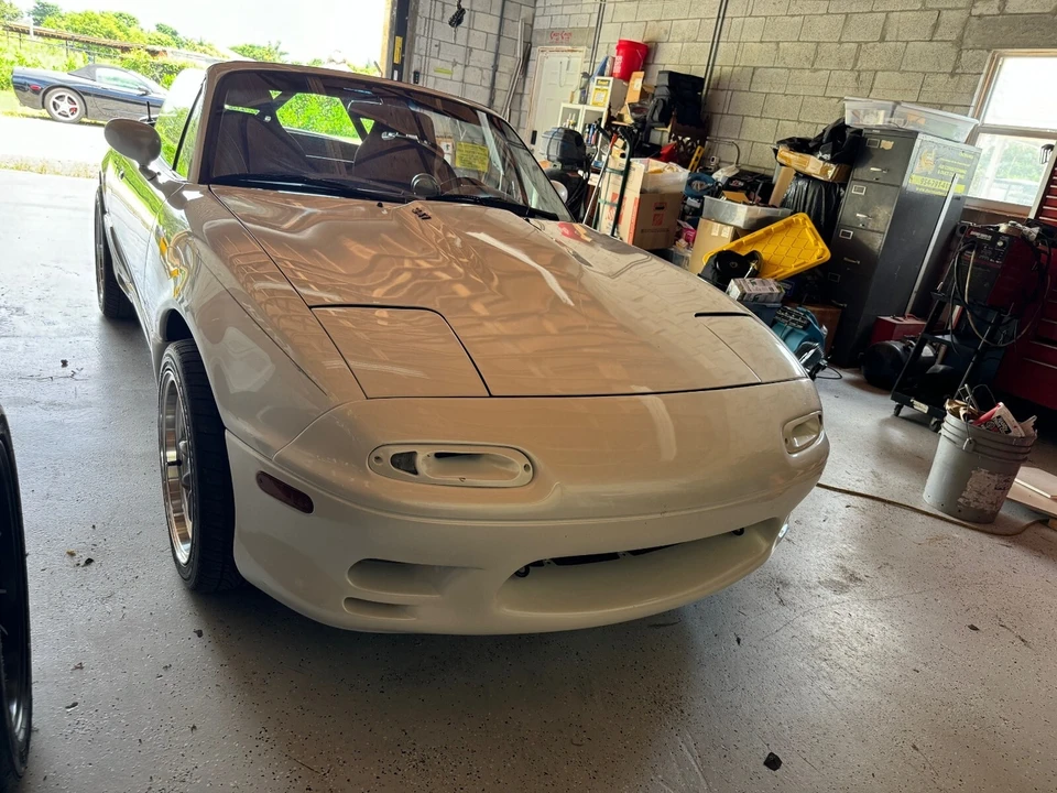 1991 Mazda NA MX-5 Miata - Image 15 of 21