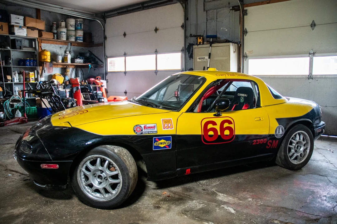 1991 Mazda NA MX-5 Miata - Image 2 of 31